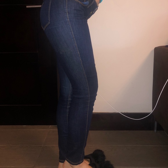 Guess low rise dark blue Jeans. - Picture 2 of 3